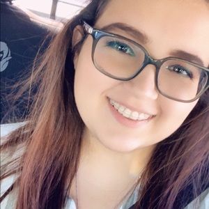 Meet your Posher, Stacey